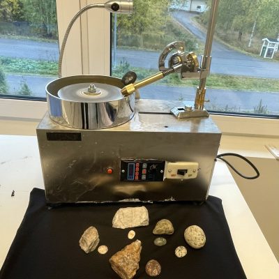 My grinding tool. I use this for cabouchon  as well as facet grinding